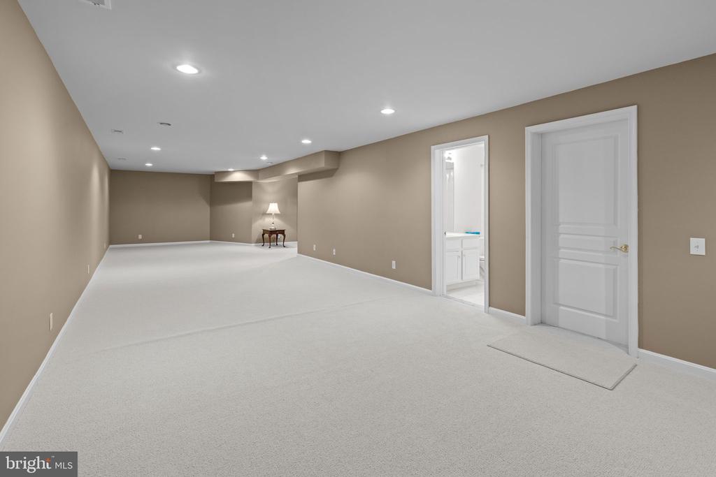 14 McConkey Dr