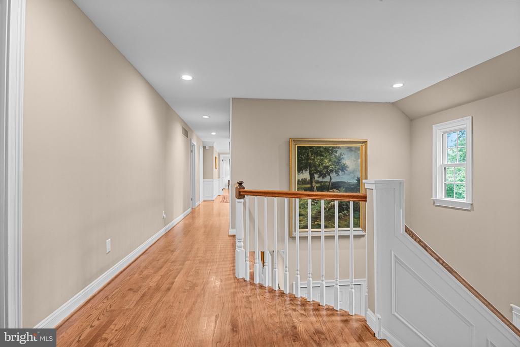7 Weatherfield Dr