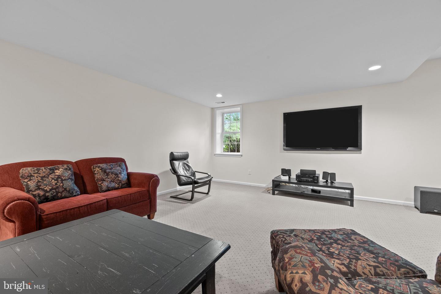 7 Weatherfield Dr