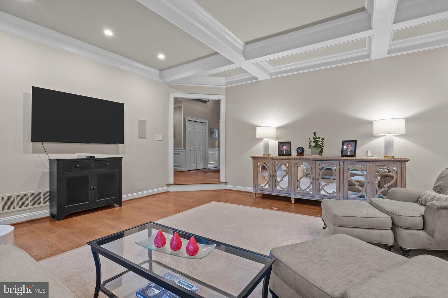 7 Weatherfield Dr