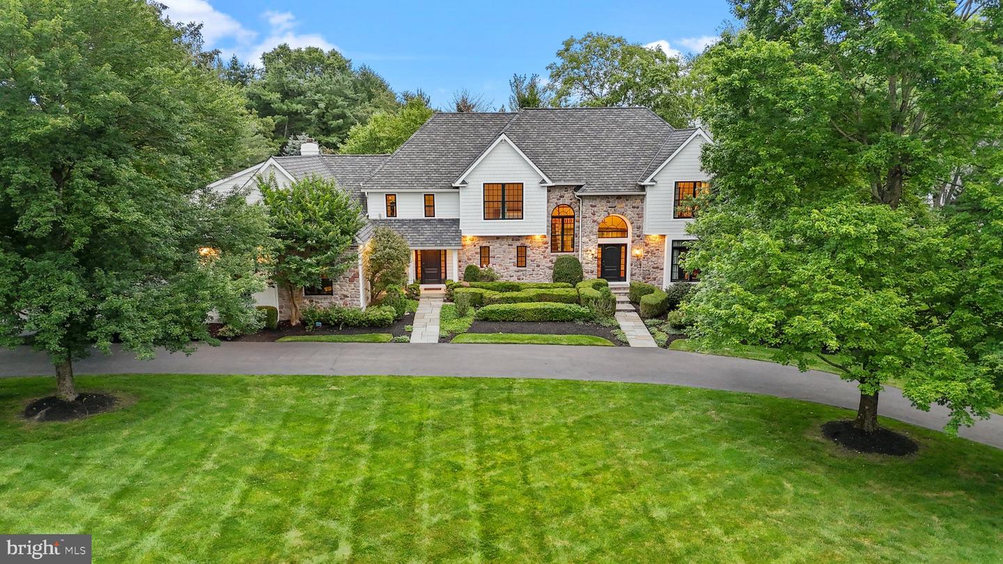 7 Weatherfield Dr