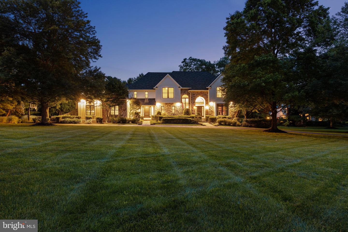 7 Weatherfield Dr