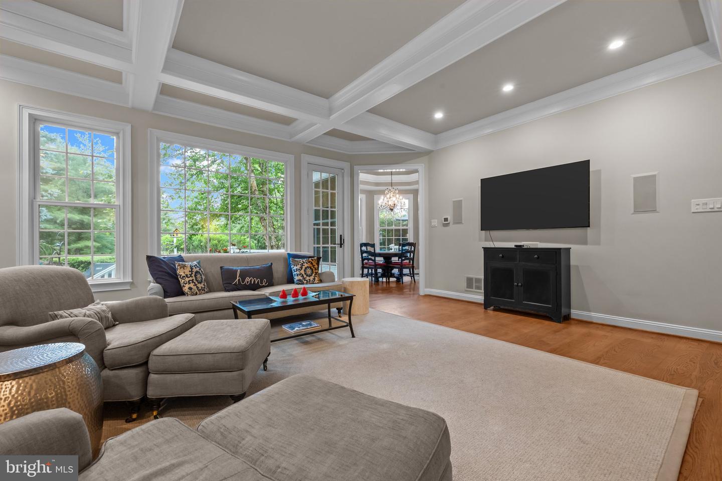 7 Weatherfield Dr