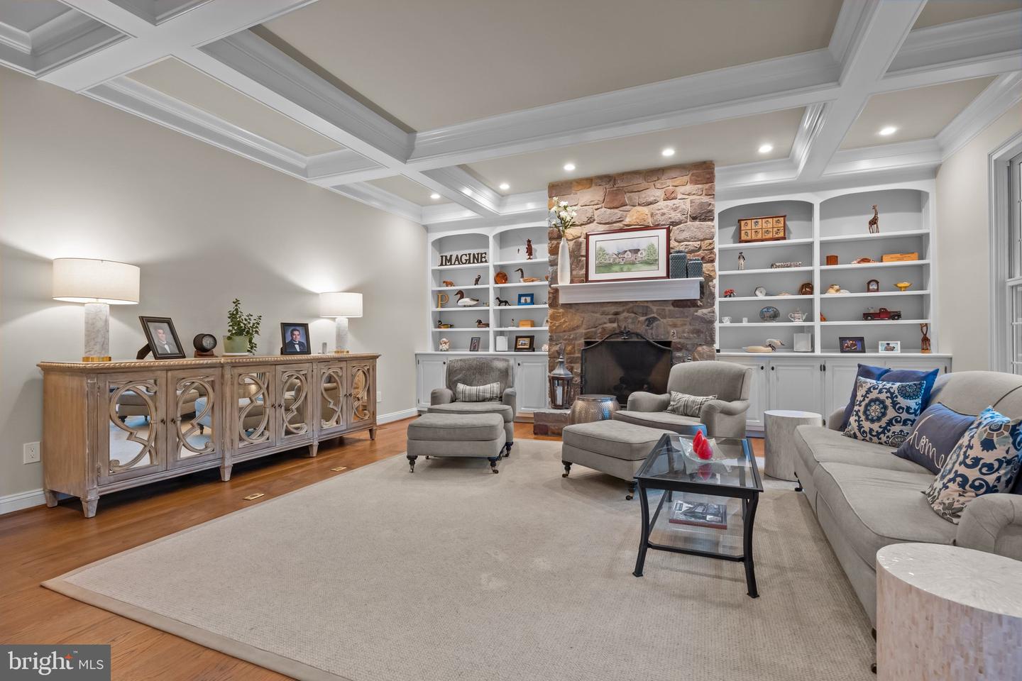 7 Weatherfield Dr