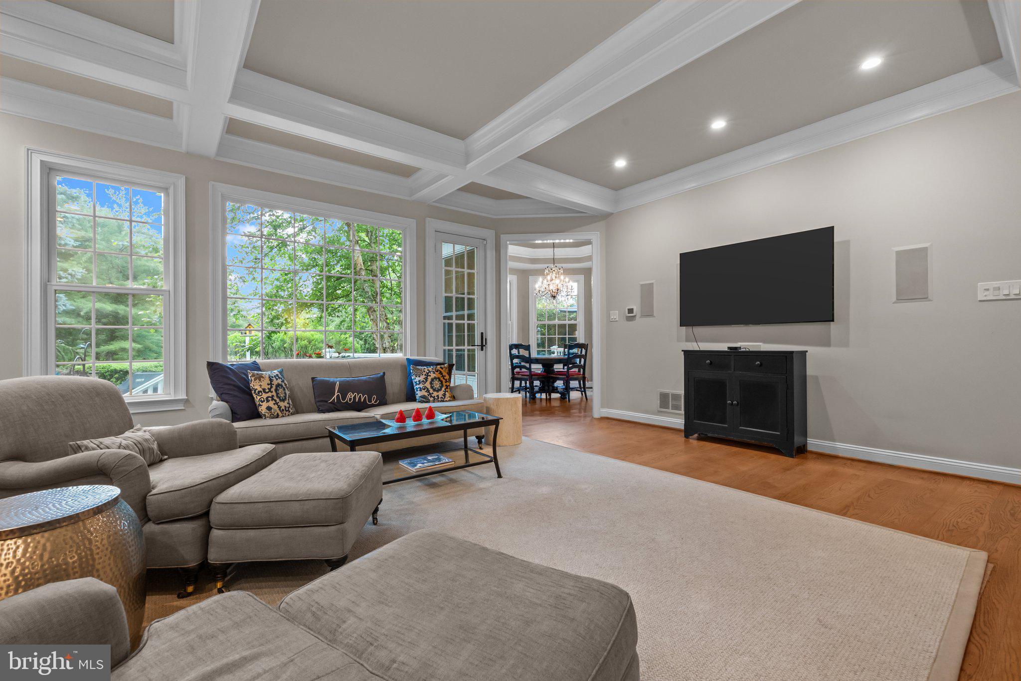 7 Weatherfield Dr
