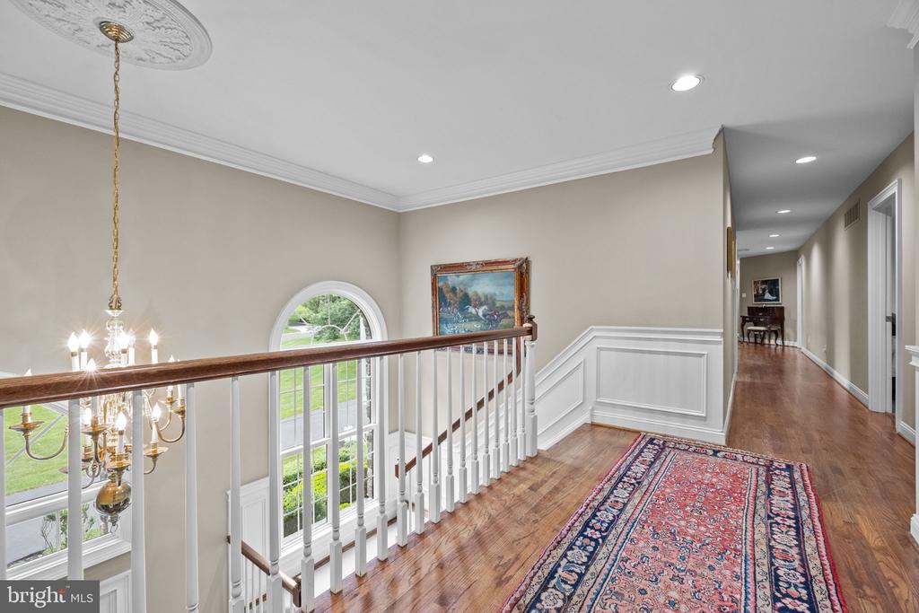 7 Weatherfield Dr