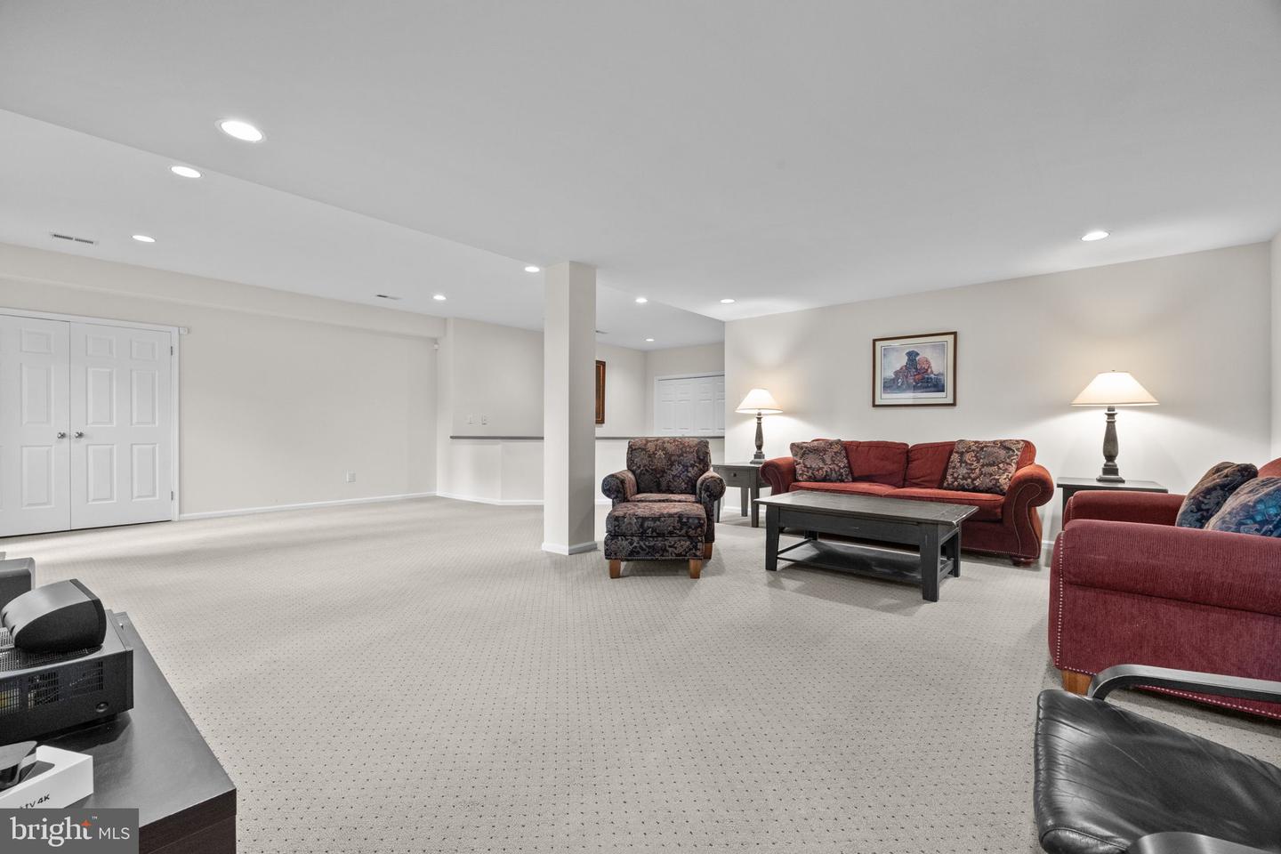 7 Weatherfield Dr