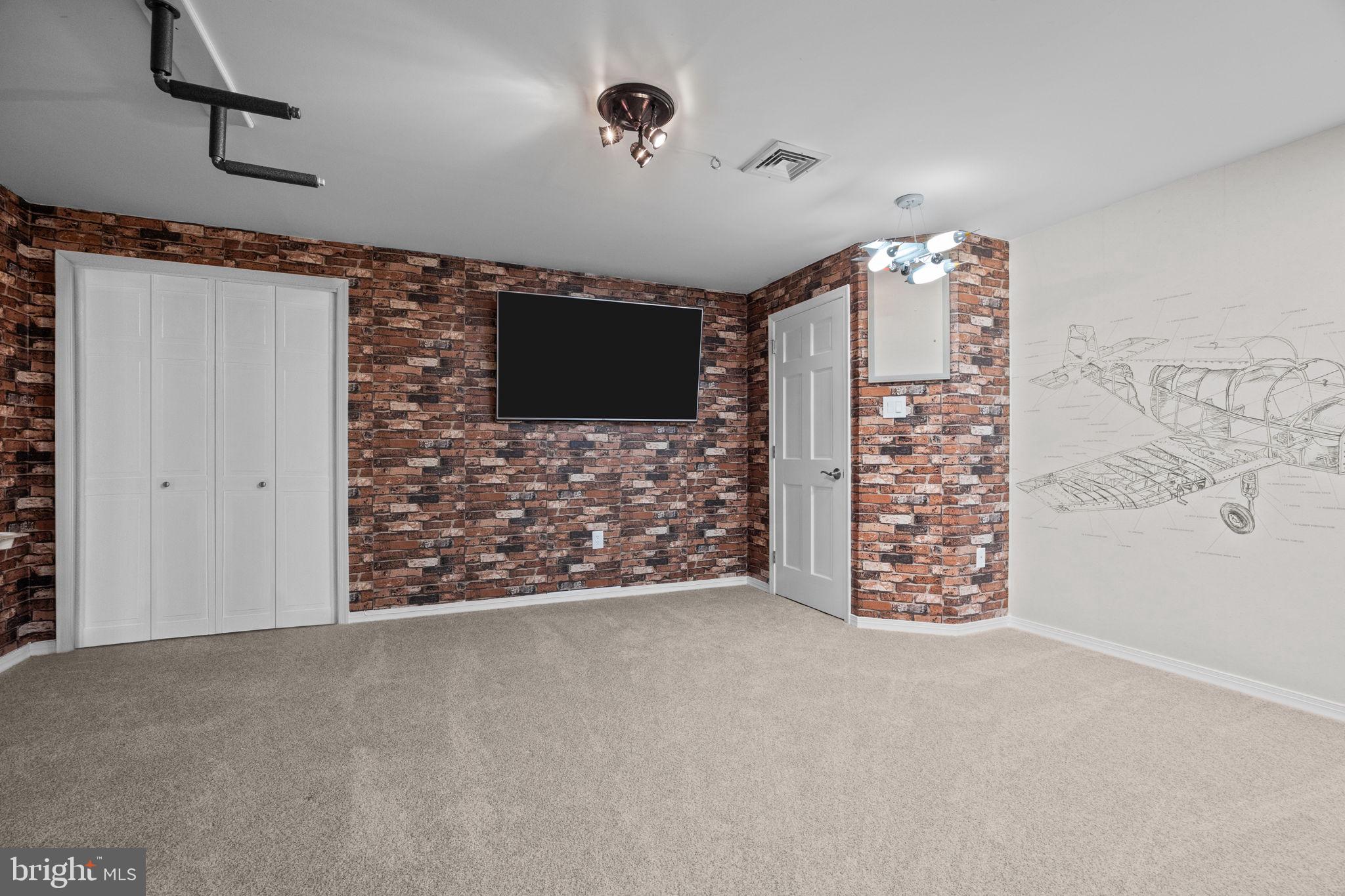 1511 Pownal Dr
