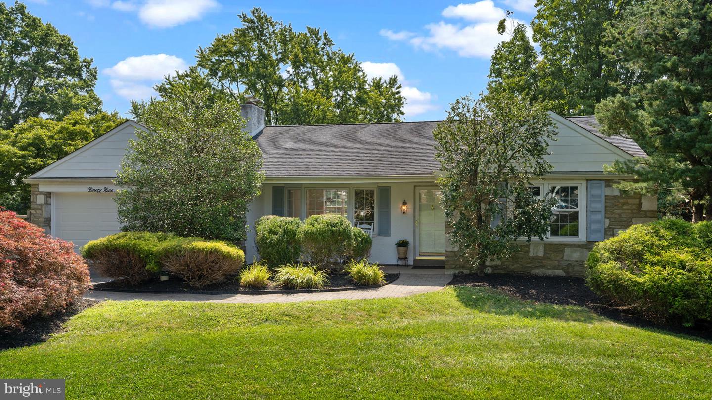 99 Hilltop Dr