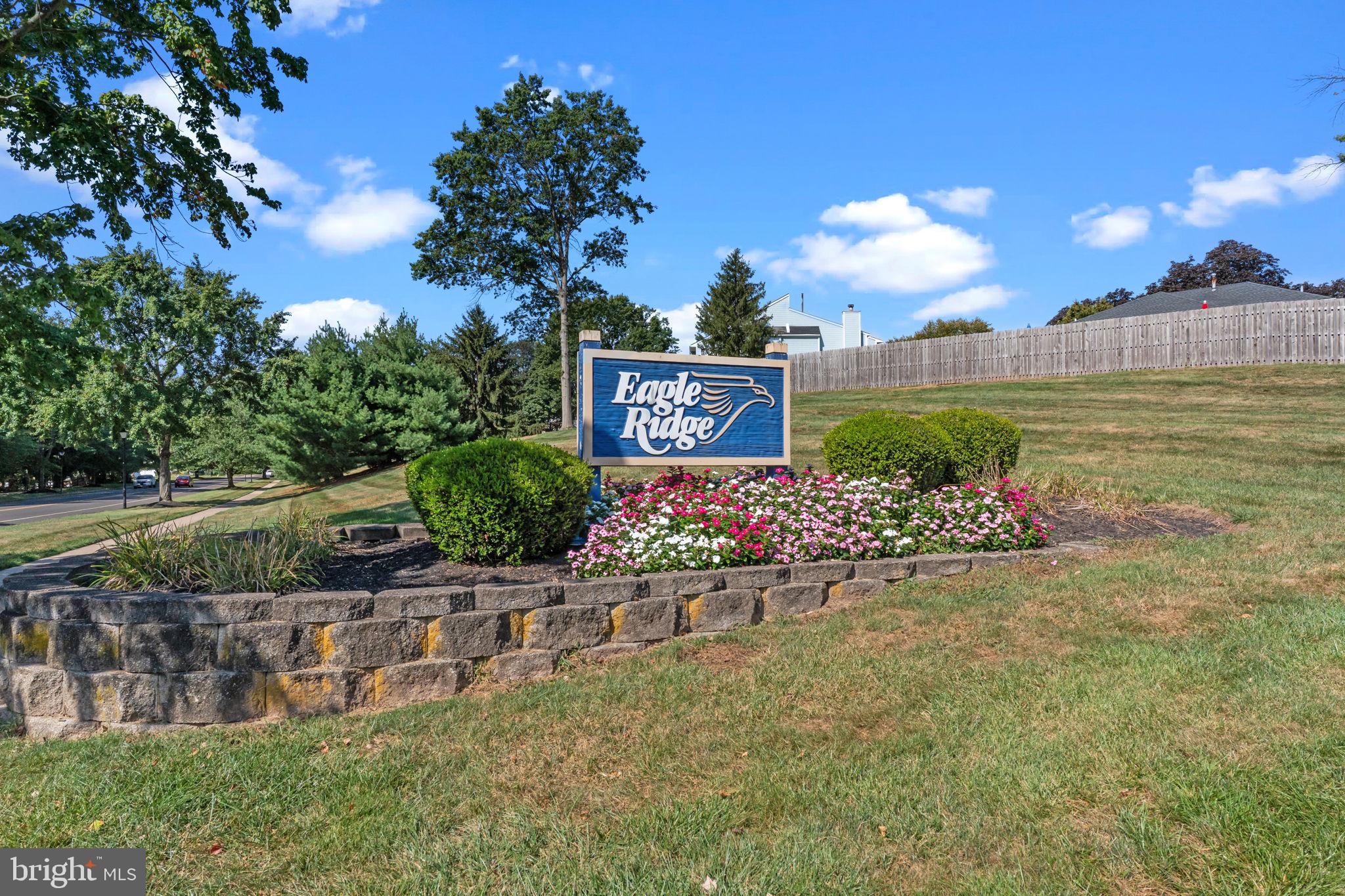 3 HILLCROFT WAY