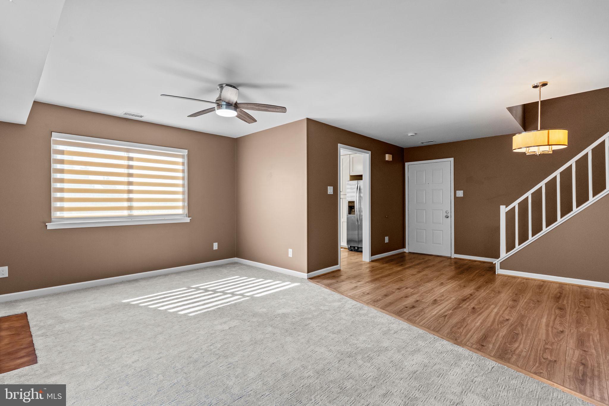 3 HILLCROFT WAY