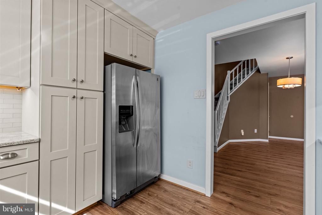 3 HILLCROFT WAY