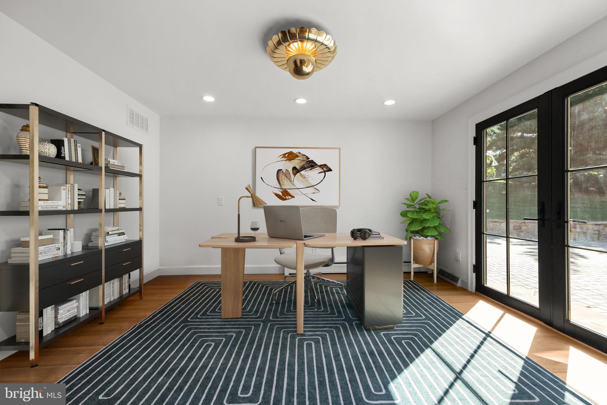 1101 DEERFIELD LANE