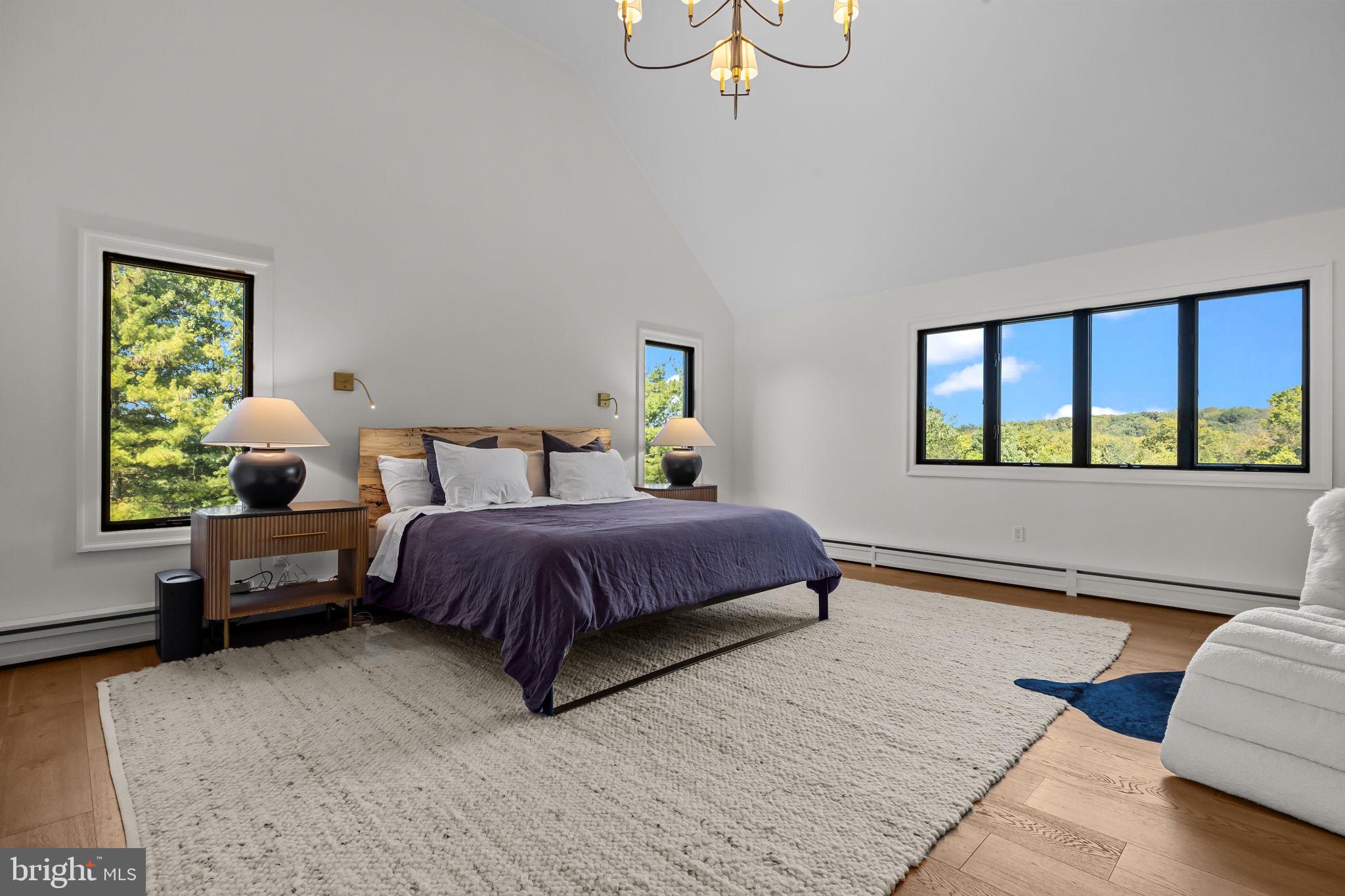 1101 DEERFIELD LANE