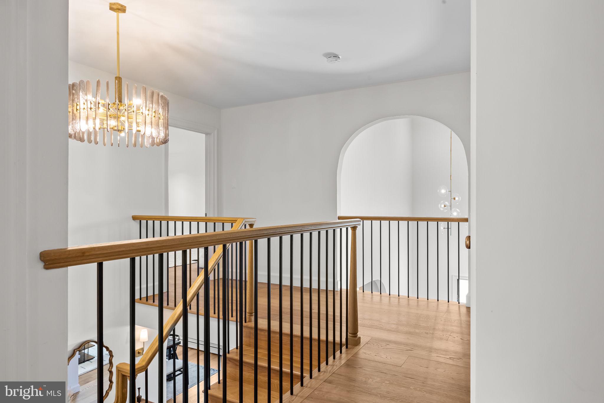 1101 DEERFIELD LANE