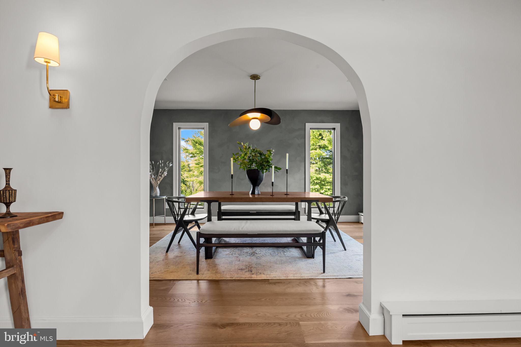 1101 DEERFIELD LANE