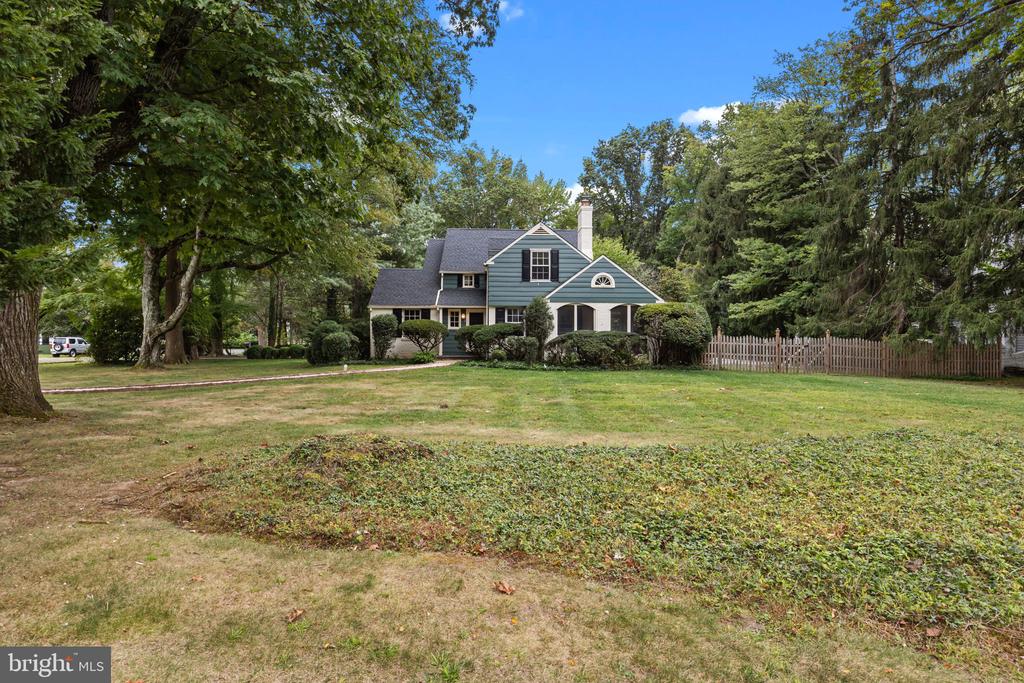 1217 YARDLEY ROAD