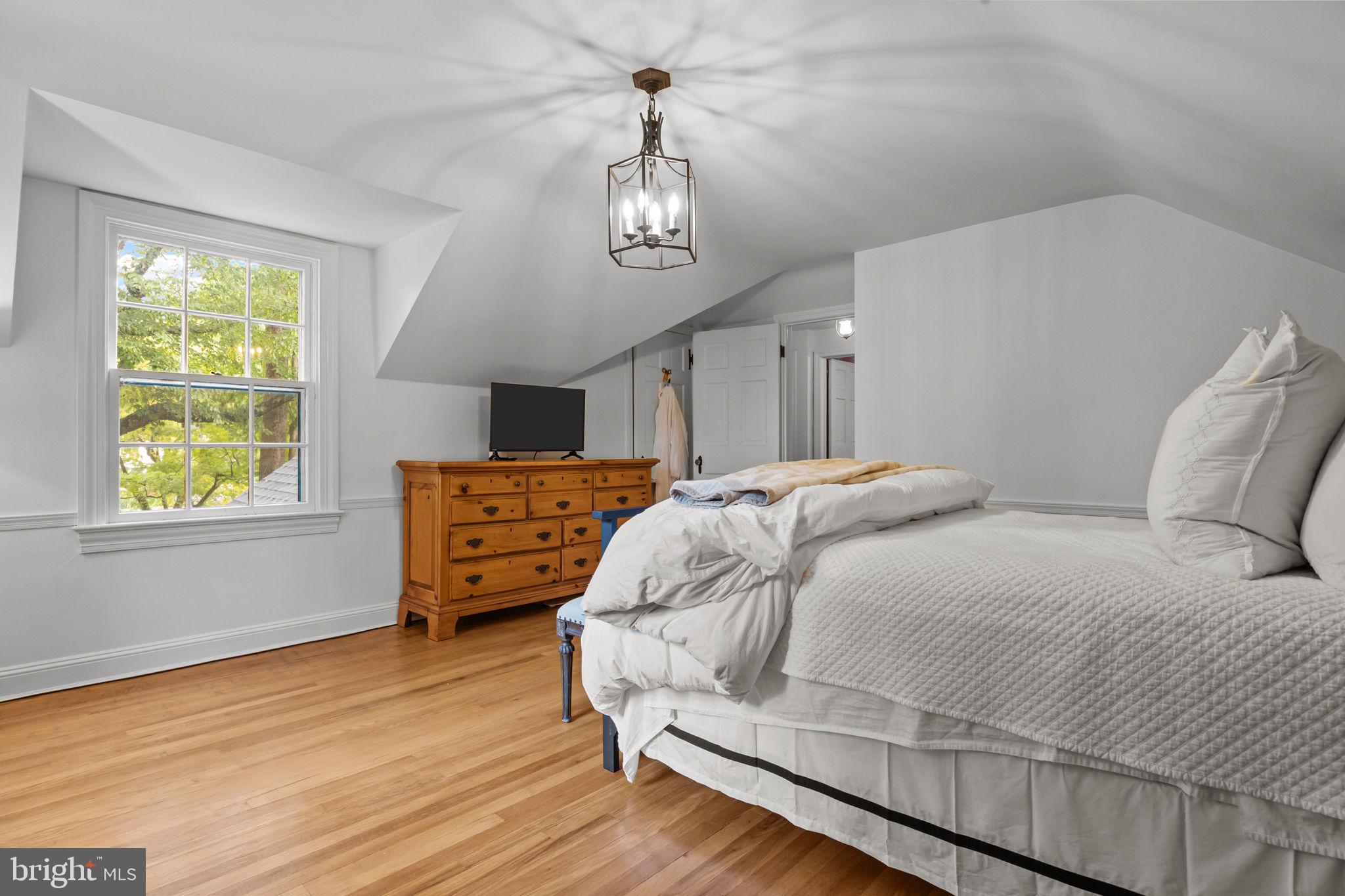 1217 YARDLEY ROAD
