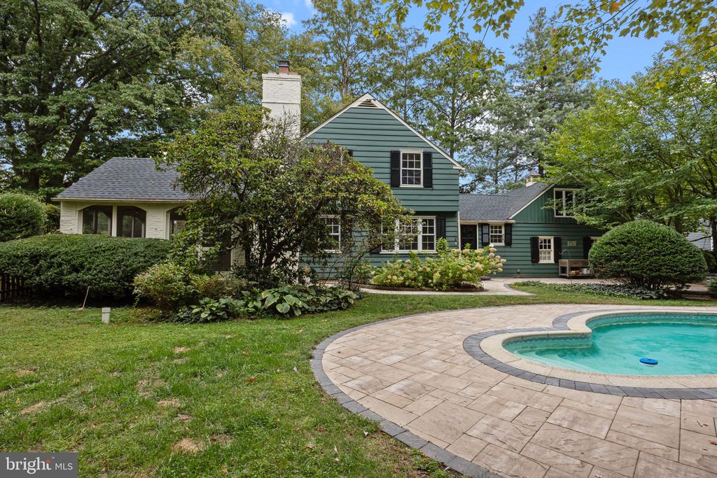 1217 YARDLEY ROAD