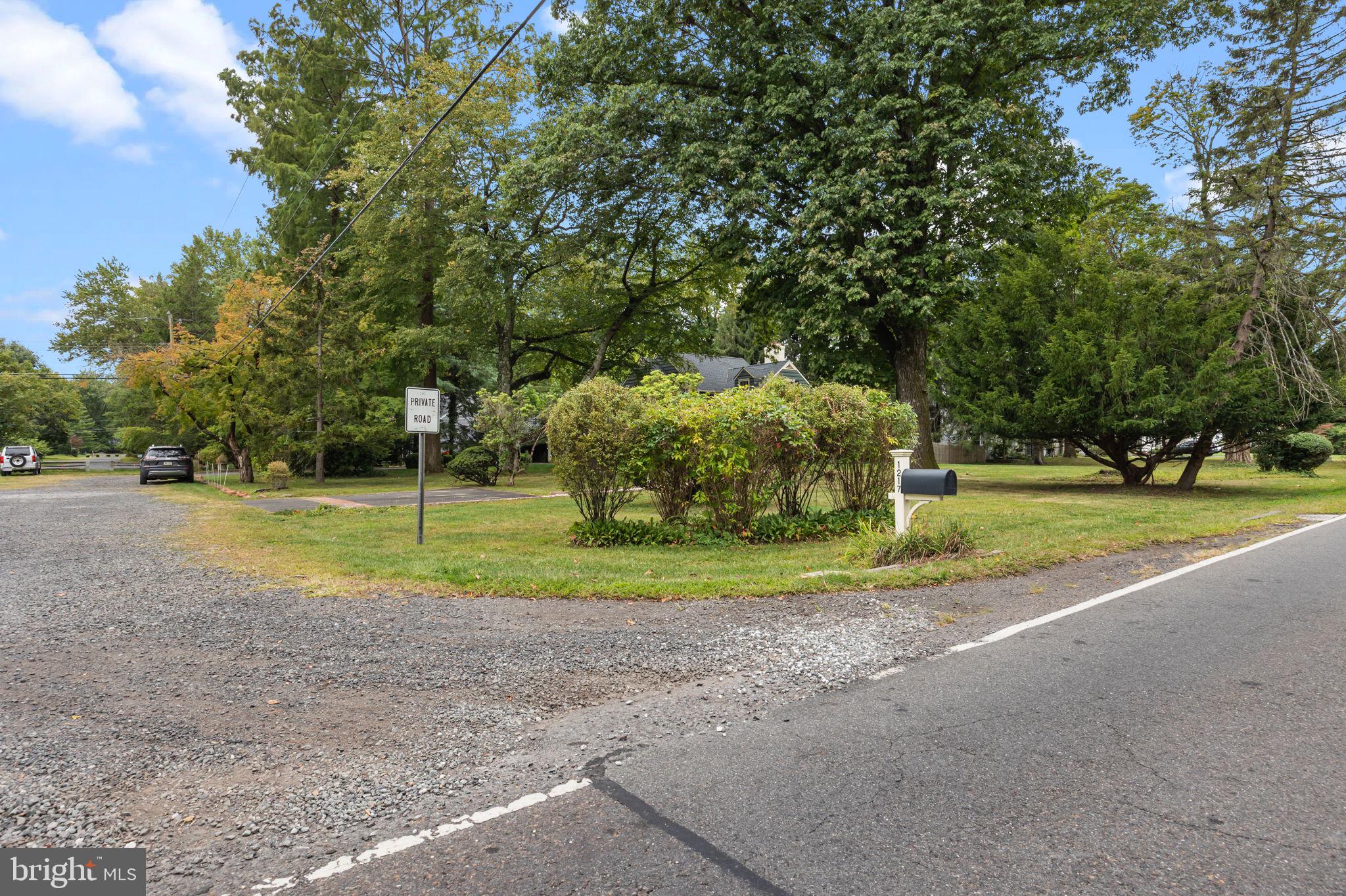 1217 YARDLEY ROAD