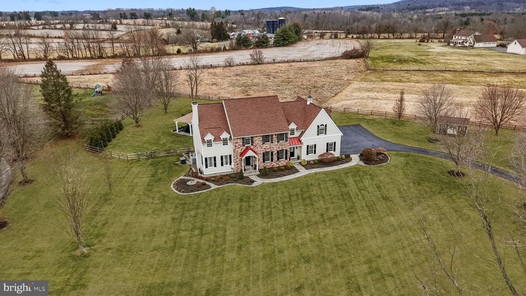 1100 PINEVILLE ROAD