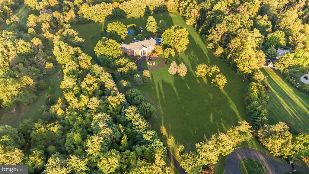 7 WOODLAND ROAD