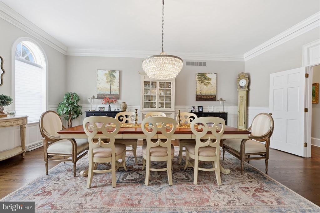 7 WOODLAND ROAD