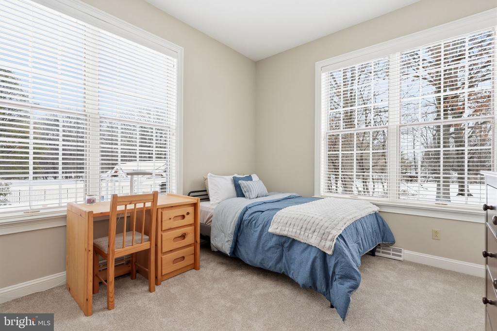 7 WOODLAND ROAD