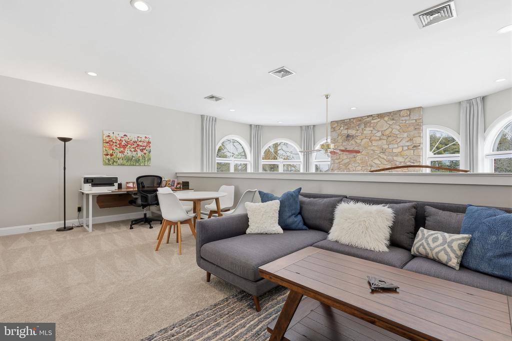 7 WOODLAND ROAD