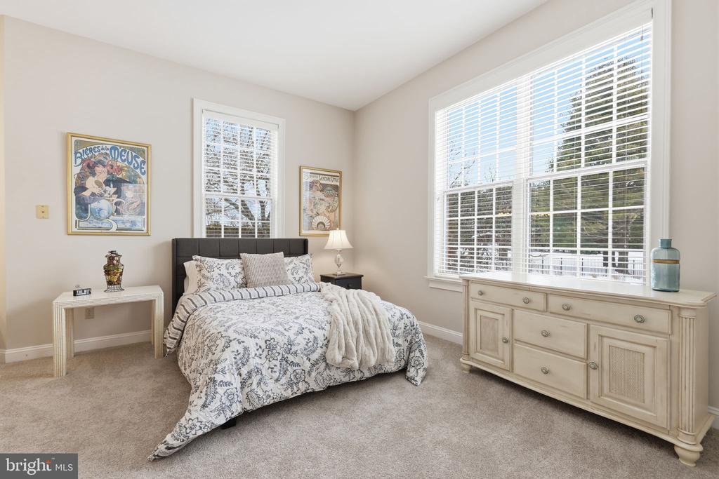 7 WOODLAND ROAD