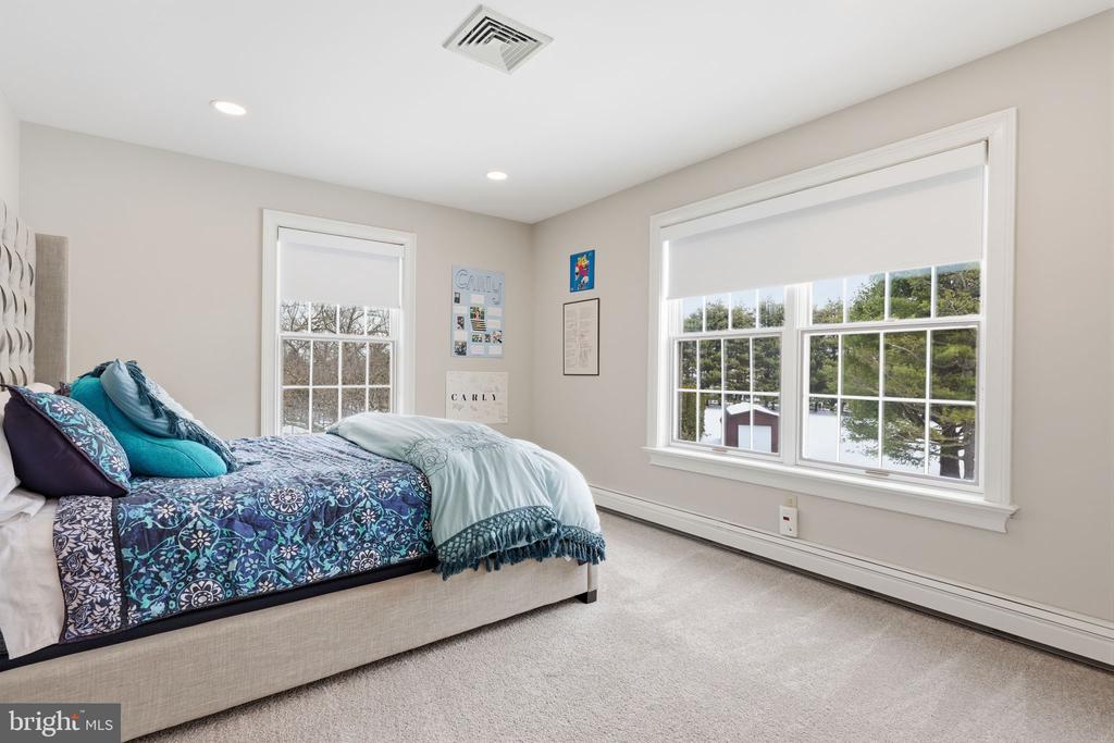 7 WOODLAND ROAD