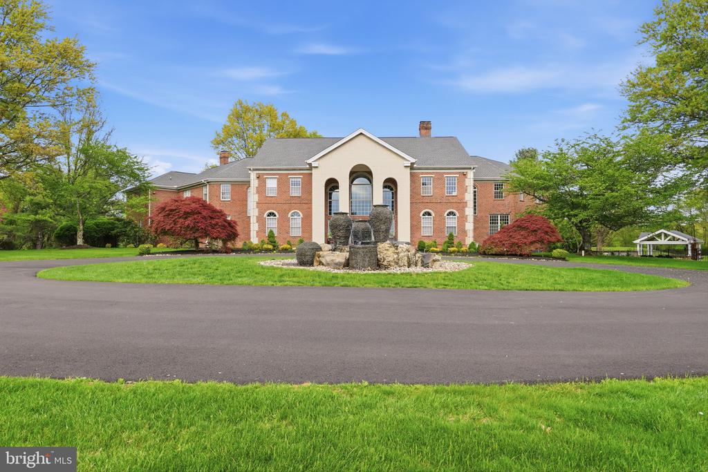 7 WOODLAND ROAD