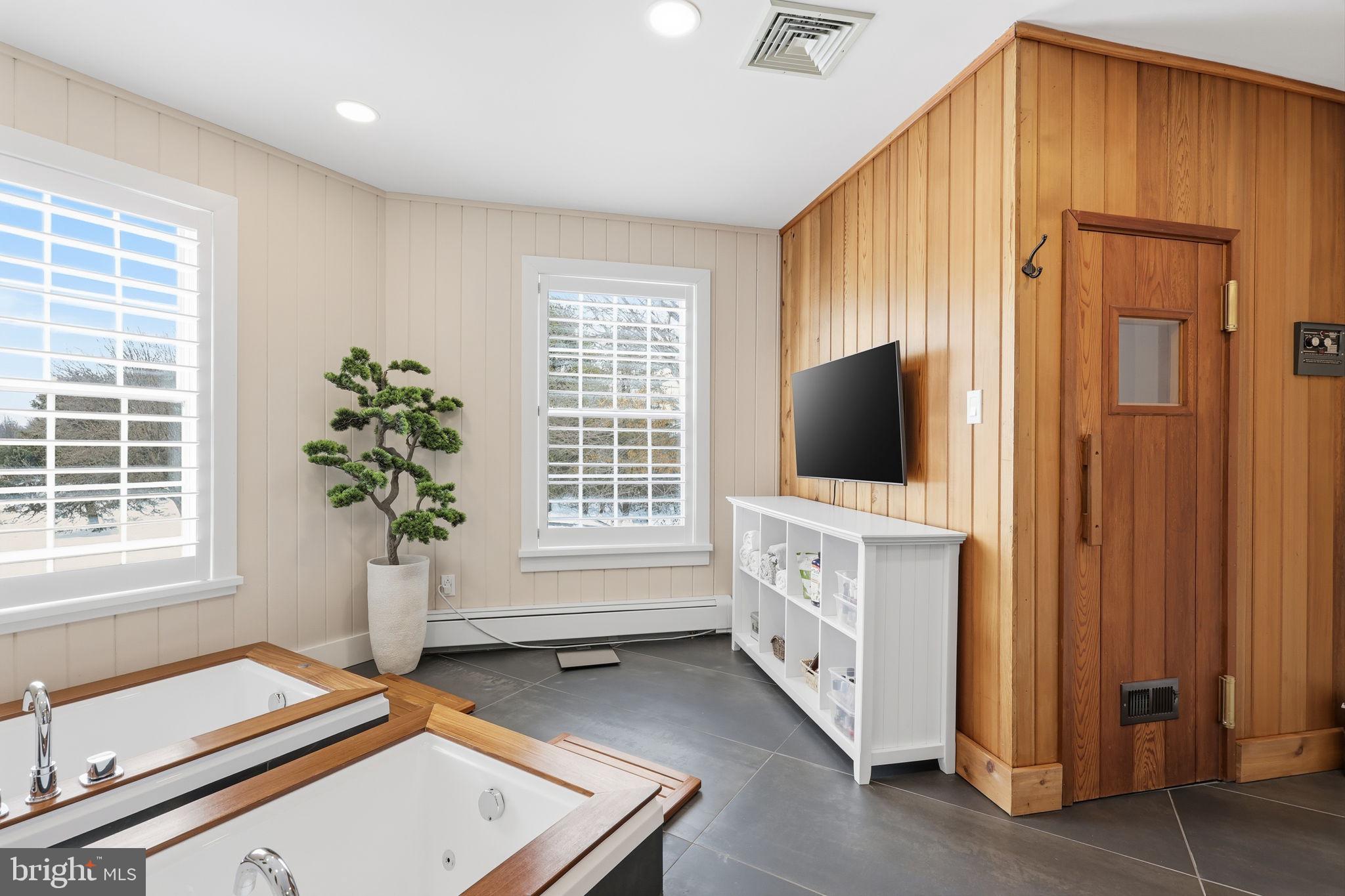 7 WOODLAND ROAD