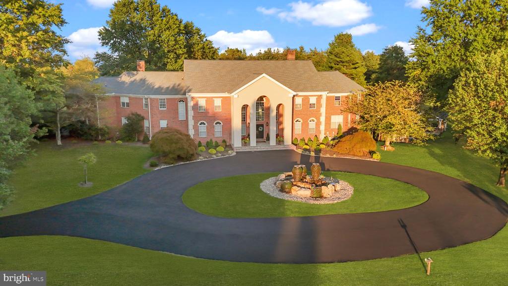 7 WOODLAND ROAD