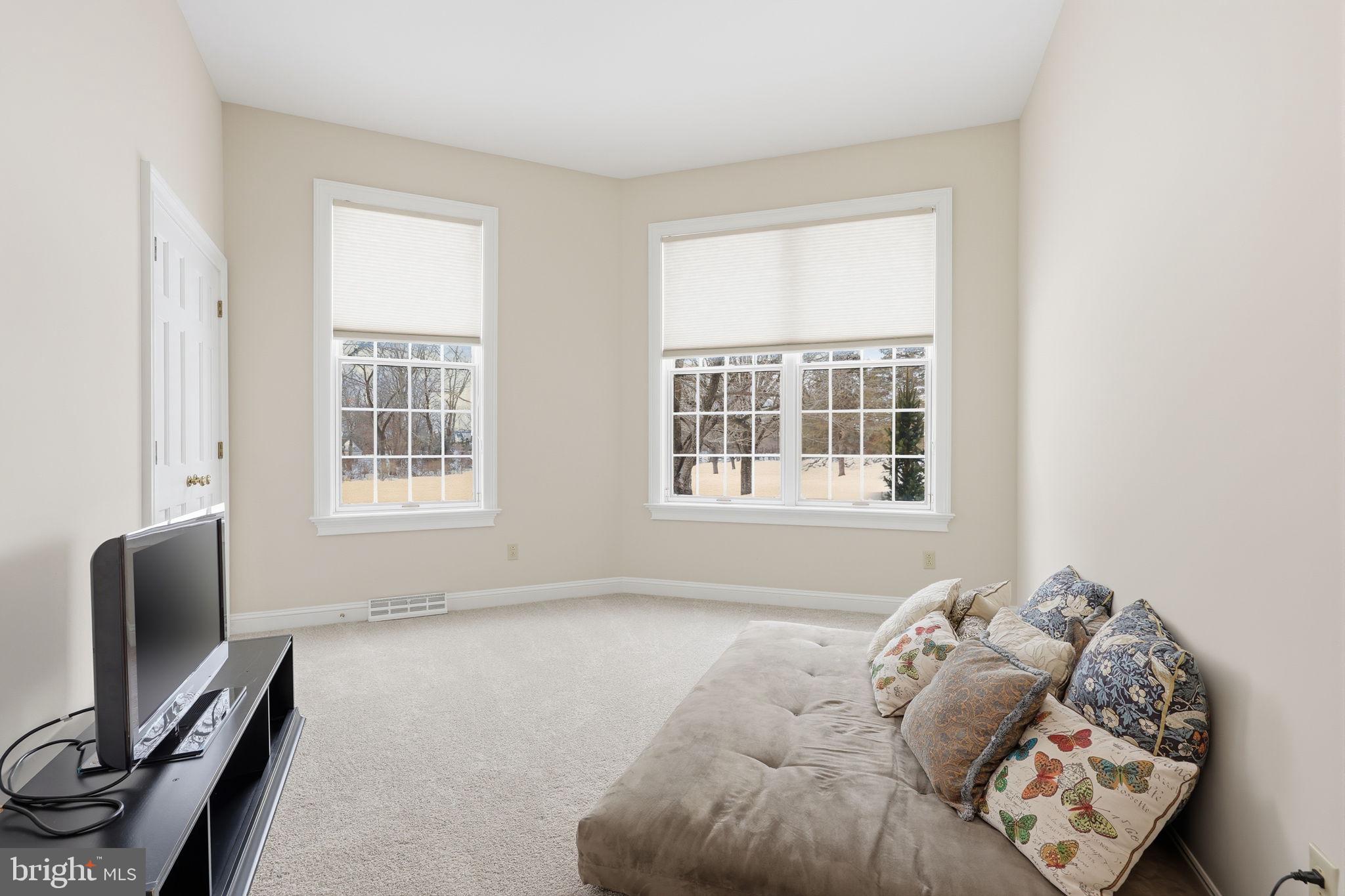 7 WOODLAND ROAD