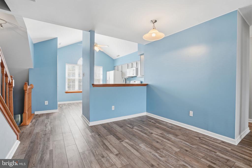 496 REVERE DRIVE