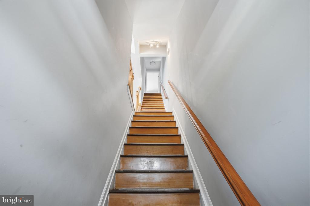 496 REVERE DRIVE