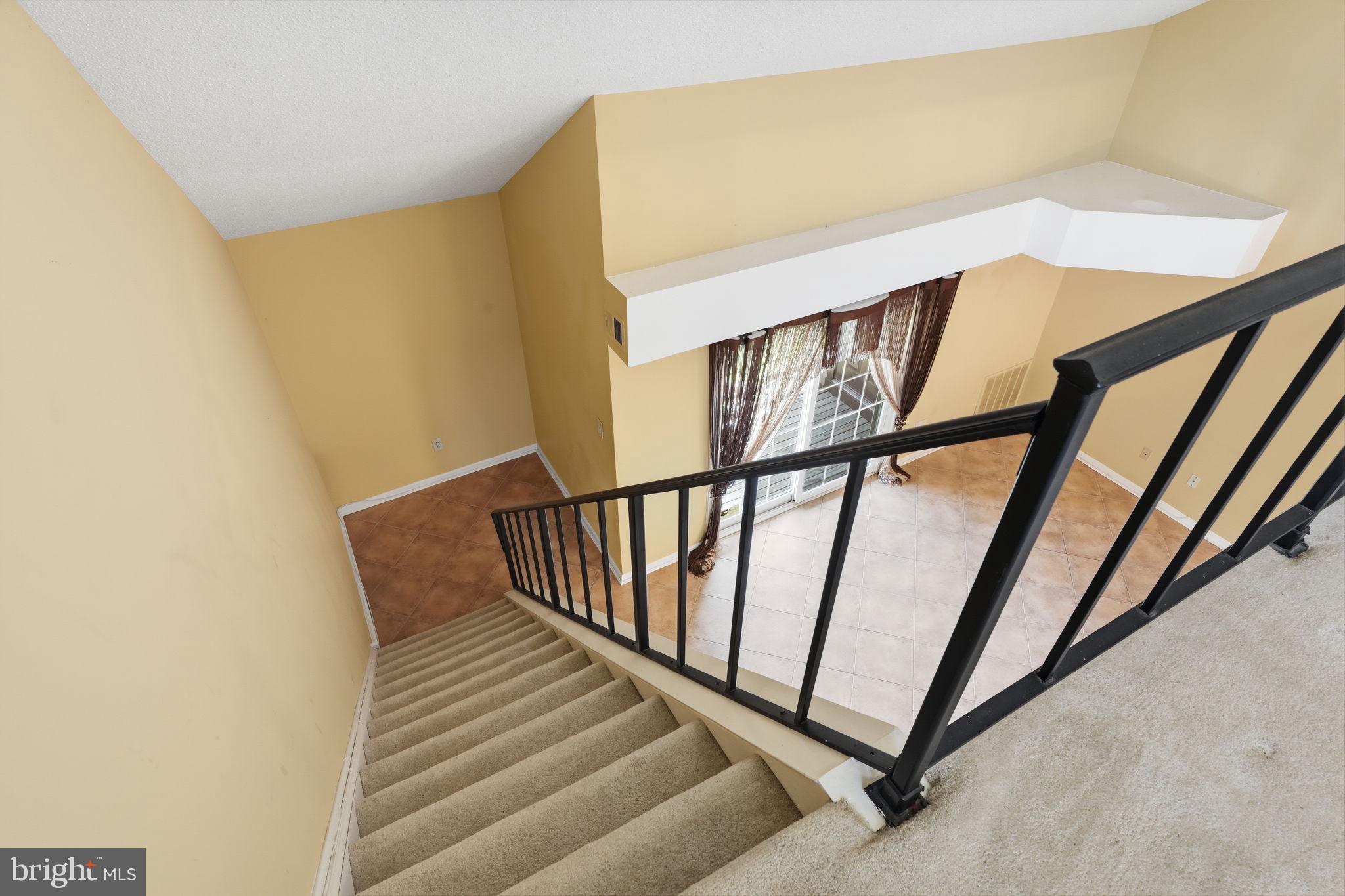4016 BARRY COURT