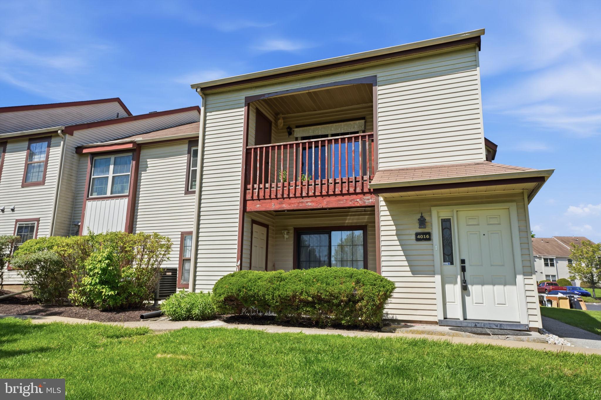 4016 BARRY COURT