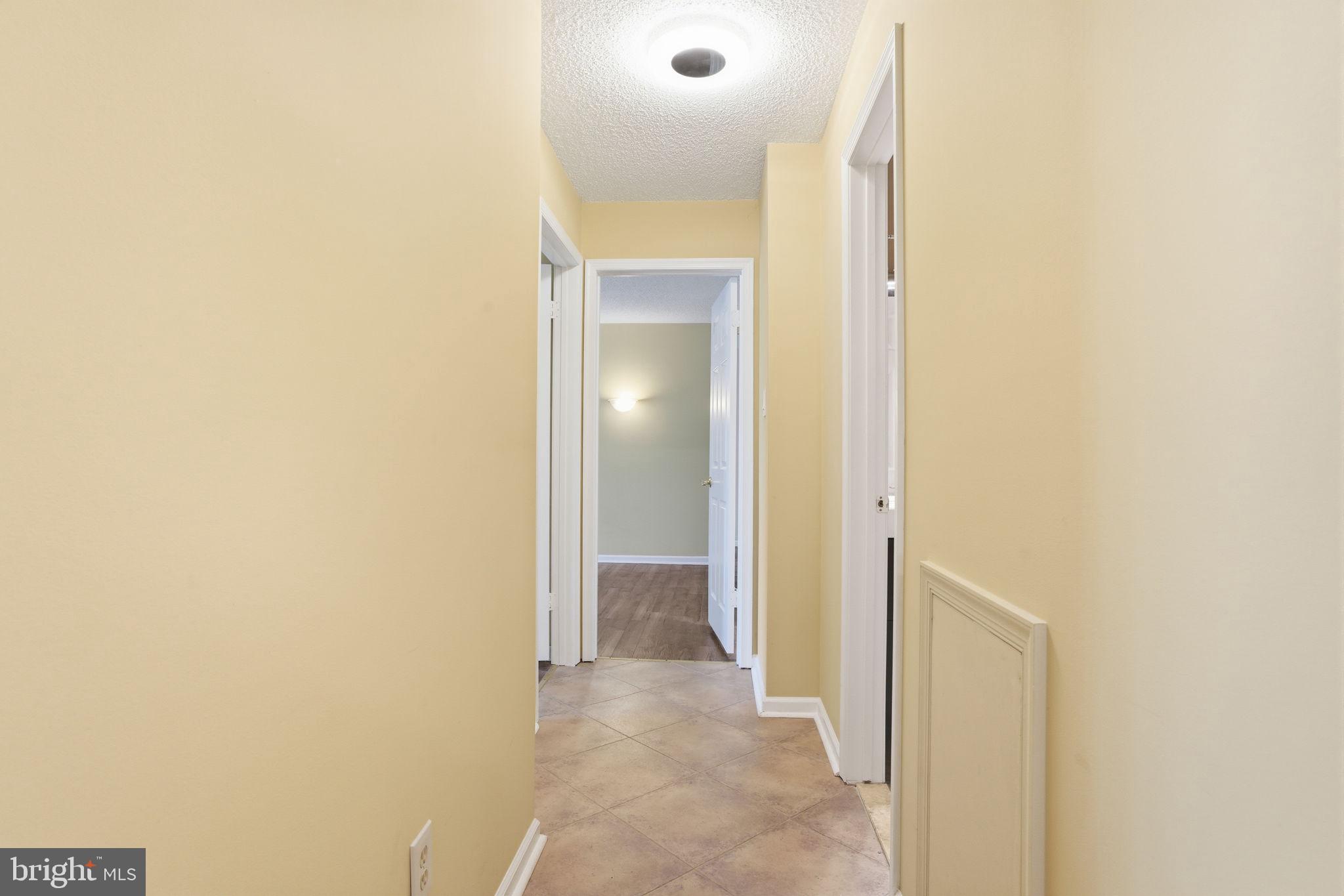 4016 BARRY COURT