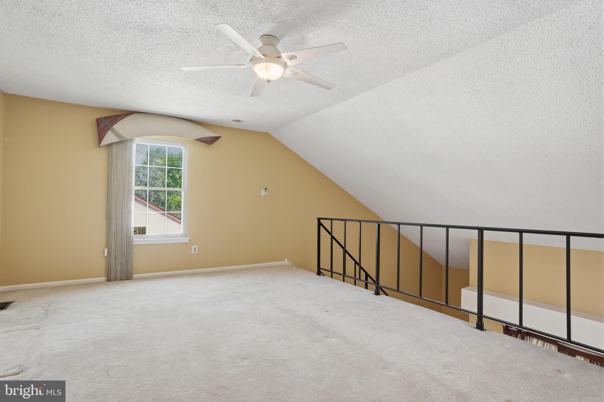 4016 BARRY COURT