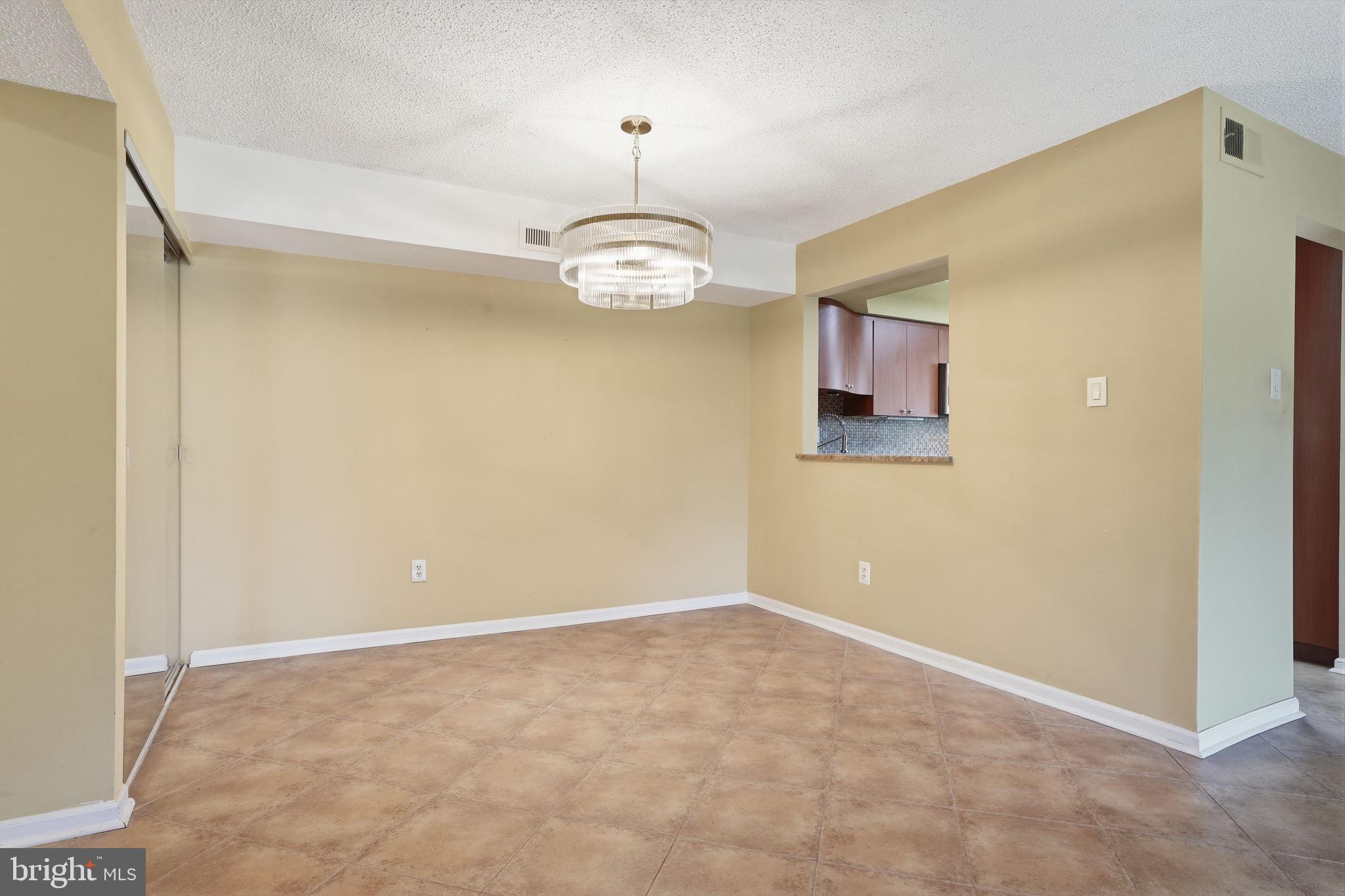 4016 BARRY COURT