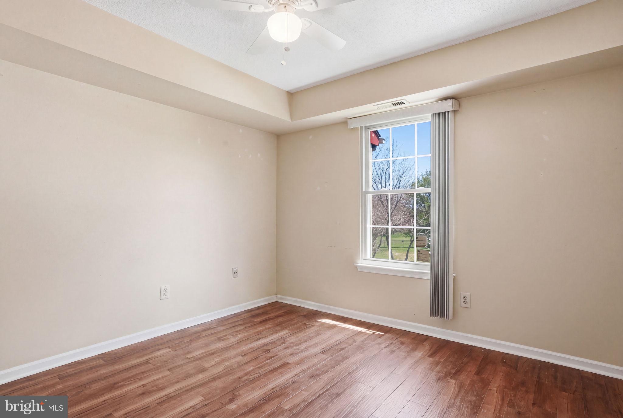 4016 BARRY COURT