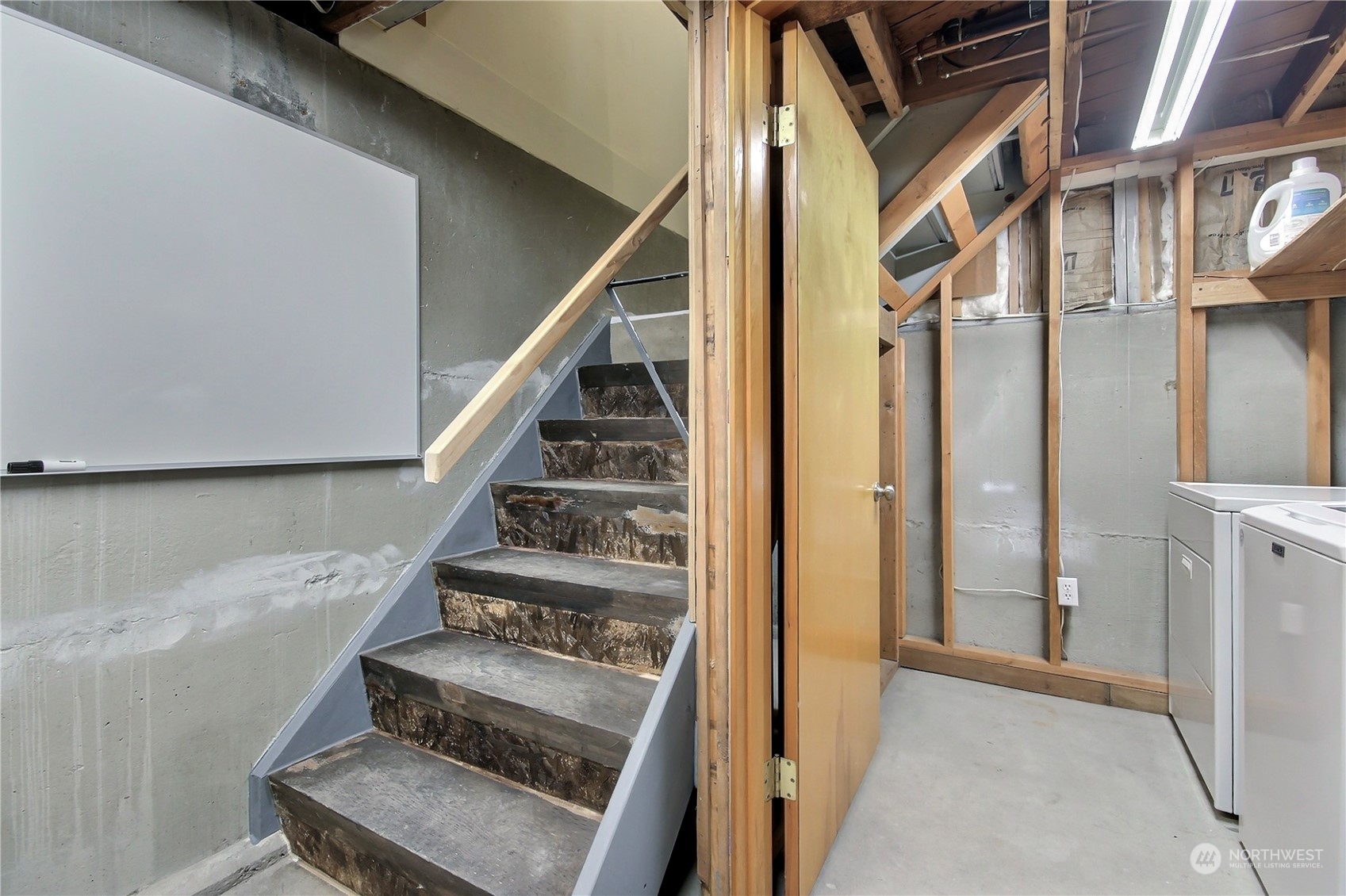 6412 Steilacoom Boulevard SW