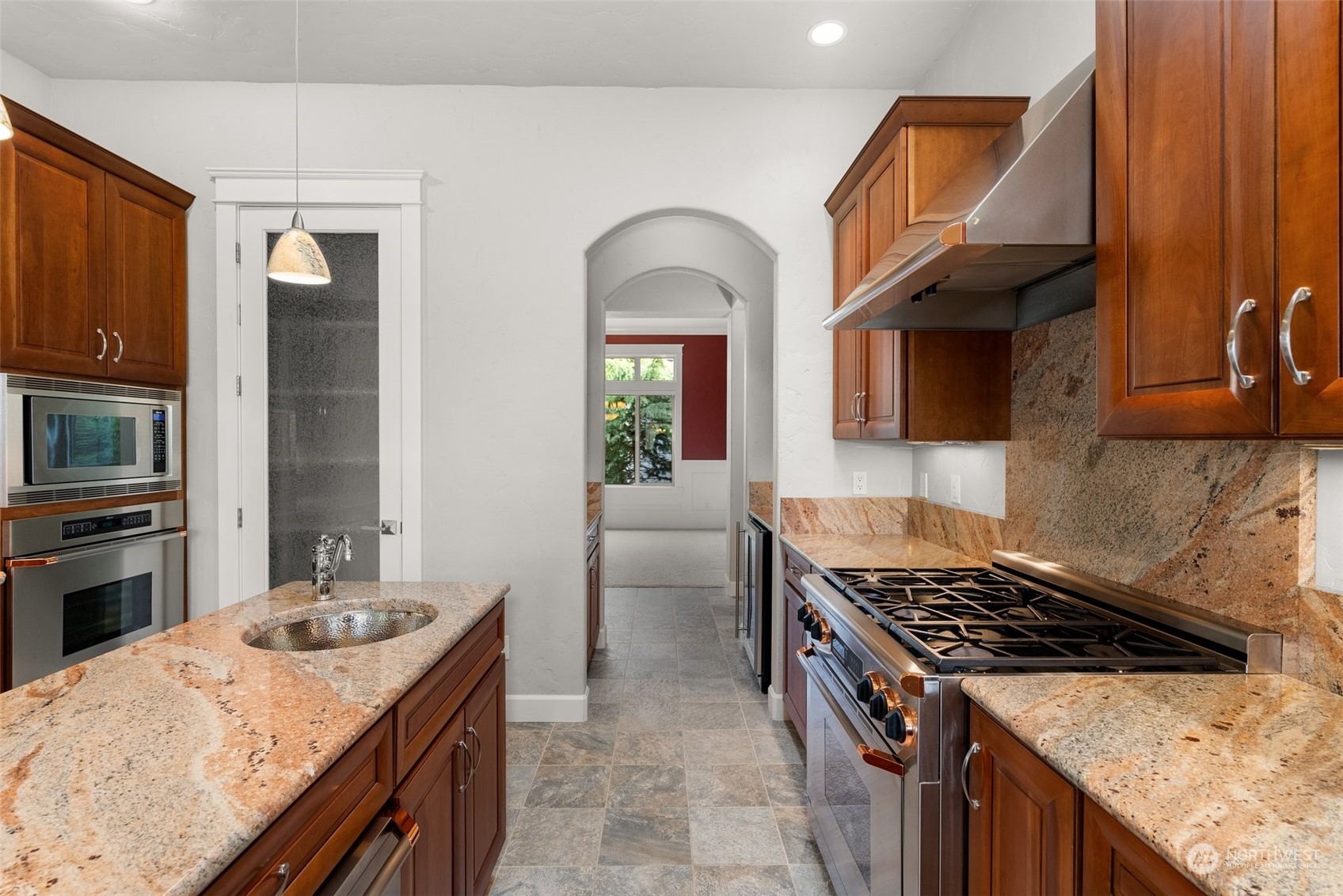 3737 Kinsale Lane SE