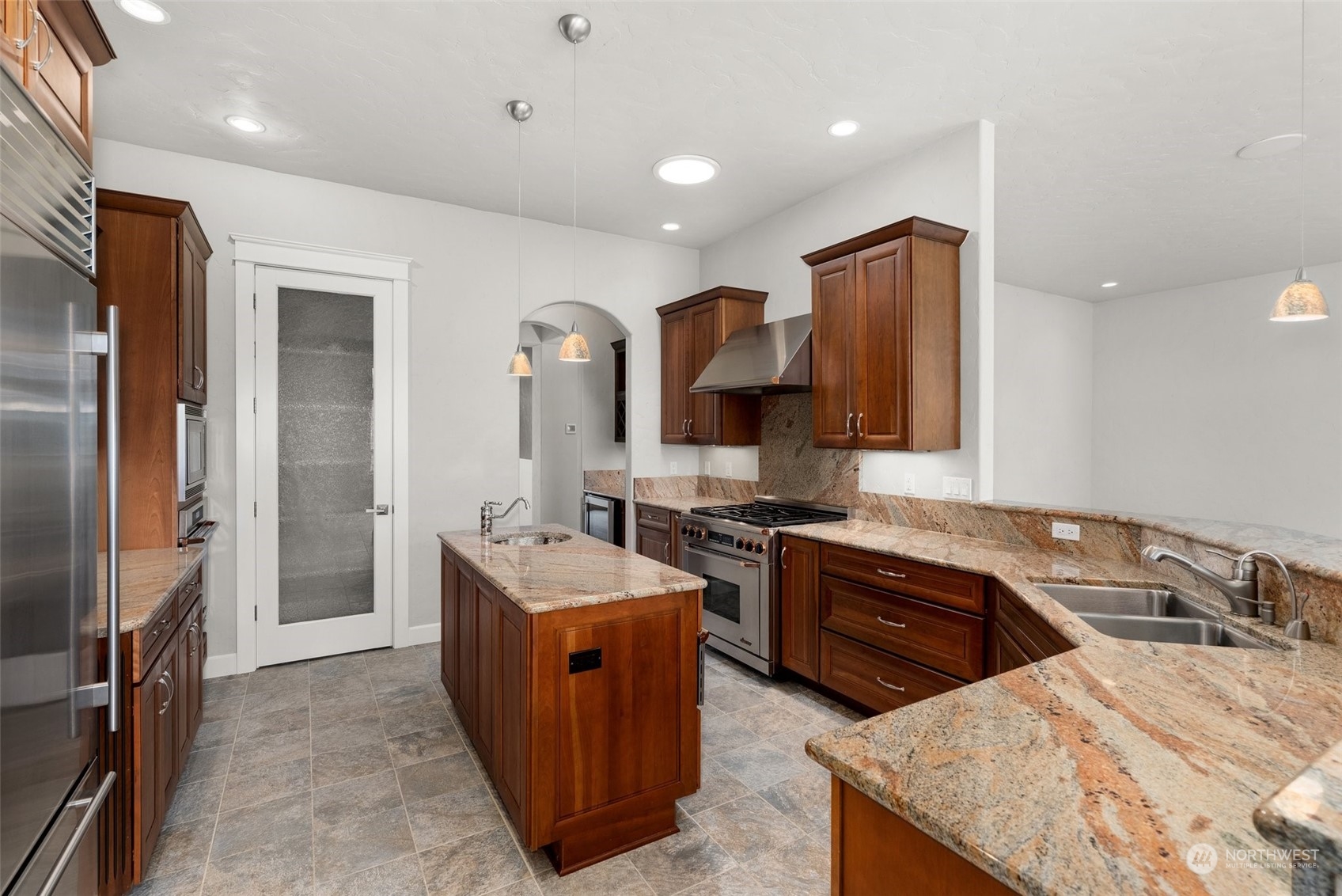 3737 Kinsale Lane SE