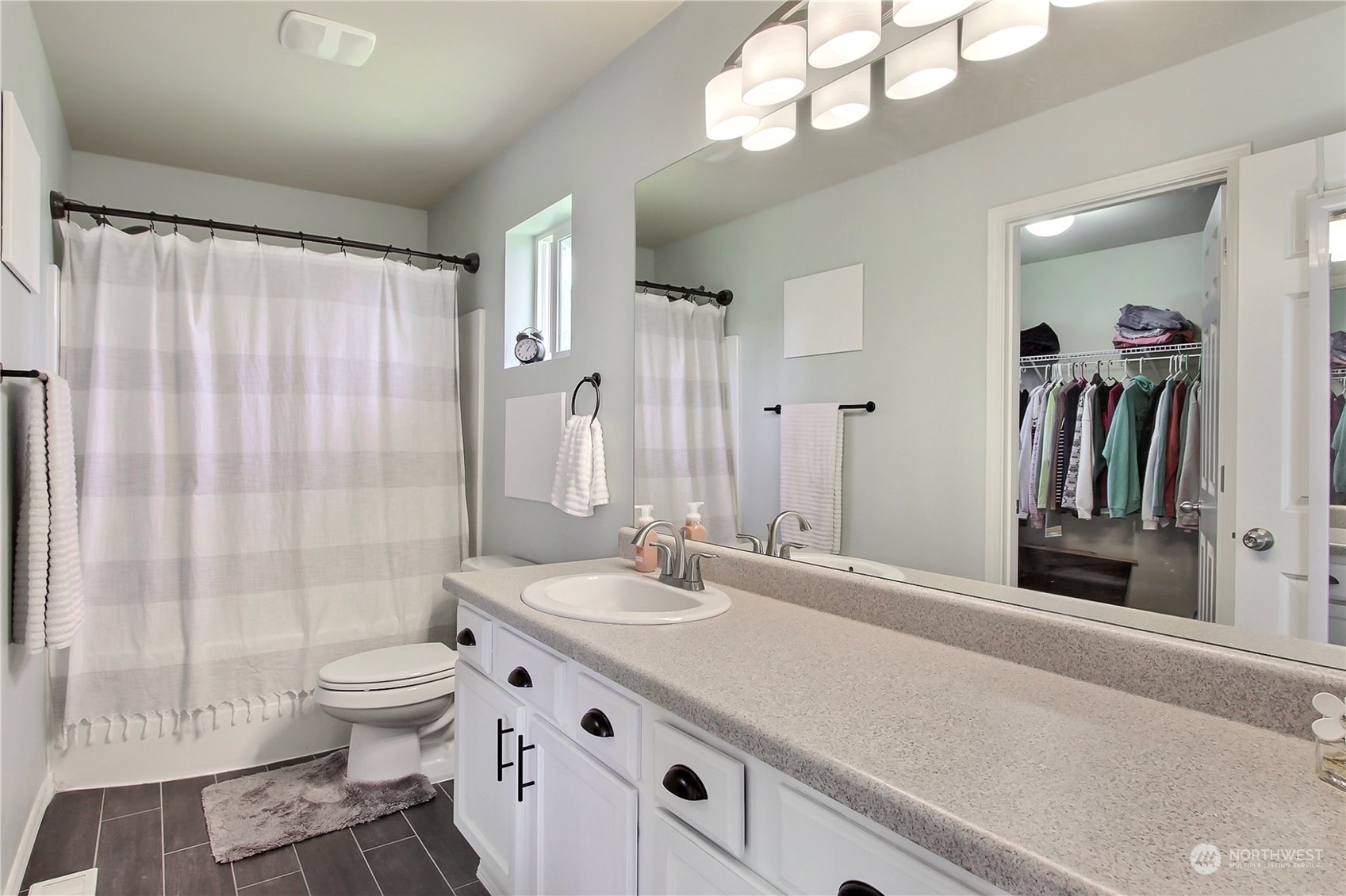 5006 201st Street Ct E