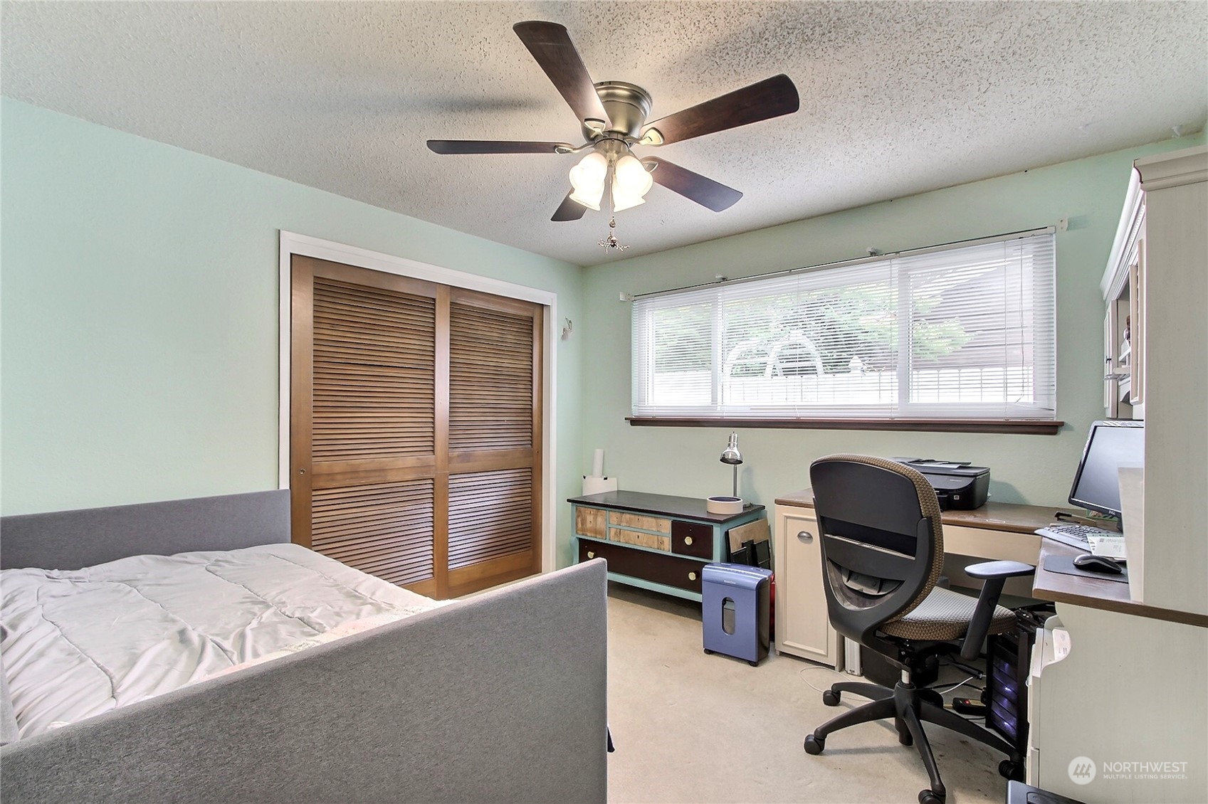 8504 Woodlawn Avenue SW