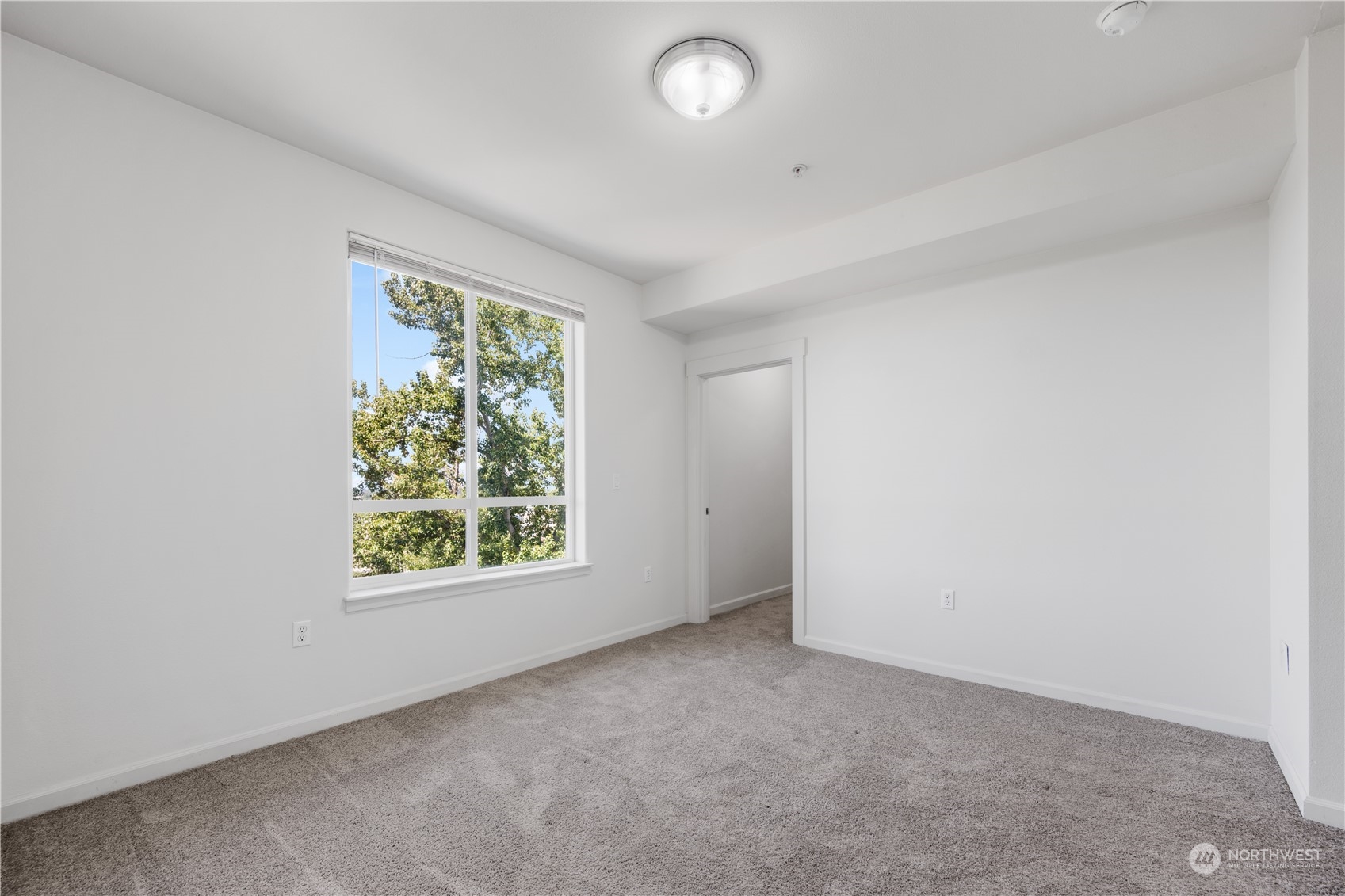 2424 S 41st St Unit: 553-B