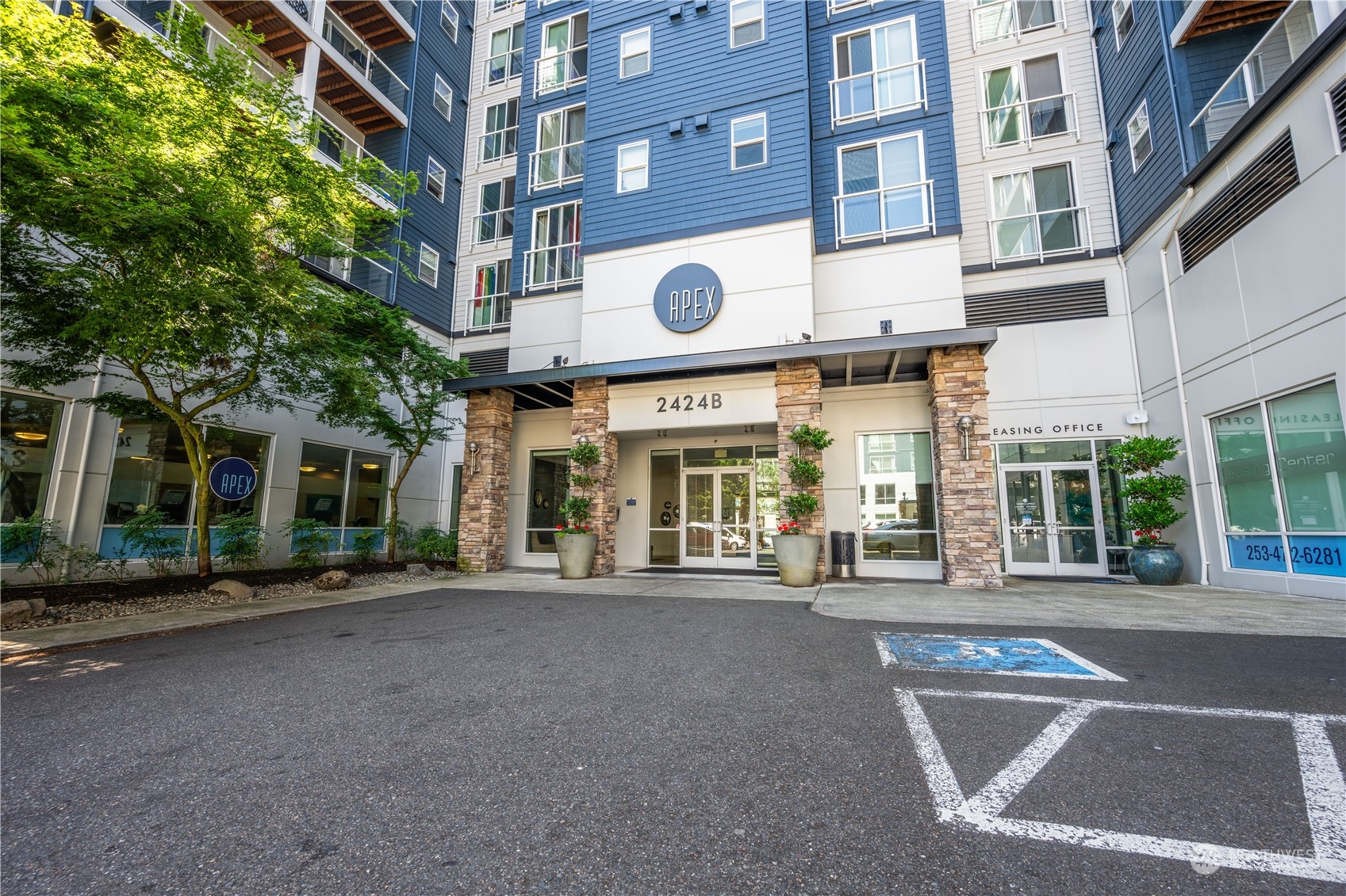 2424 S 41st St Unit: 553-B